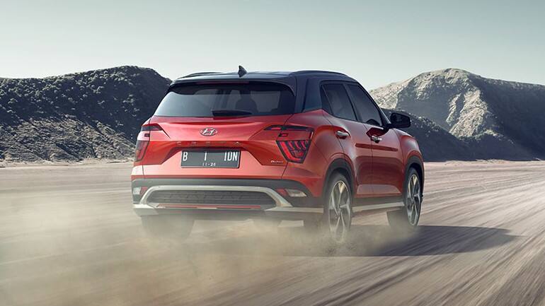 Small changes have been made to the Creta facelift's tailgate, tail-light layout and rear bumper. Image: Hyundai