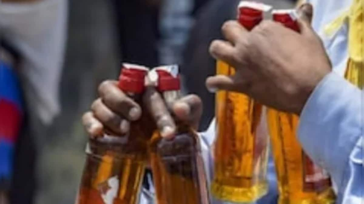 Bihar: Toll climbs to 33 in spurious liquor consumption cases in Gopalganj and West Champaran districts