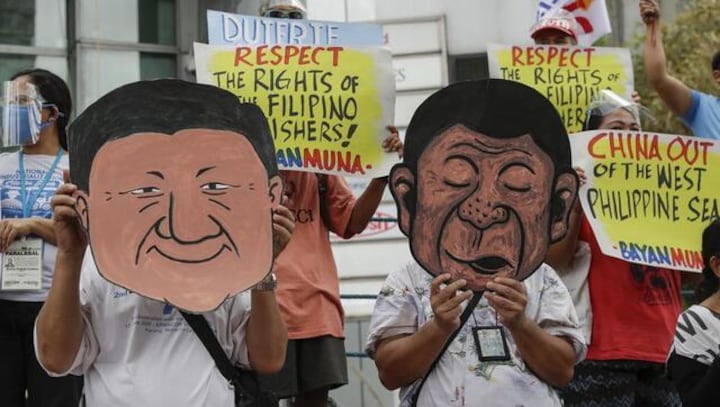 Philippines redeploys two supply boats in South China Sea after face off with China