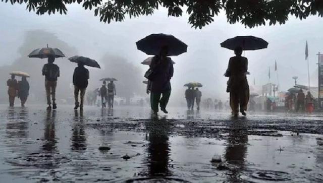 Due to heavy rainfall, waterlogging prevails in several districts of Tamil Nadu Due to heavy rainfall, waterlogging prevails in several districts of Tamil Nadu