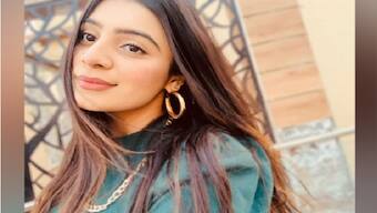 Pakistani model deletes bareheaded photos at Kartarpur Sahib, apologises for hurting religious sentiments