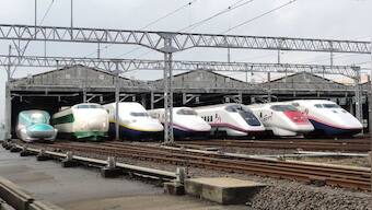 Japanese train driver sues employer for docking $0.50 from wages over a minute delay