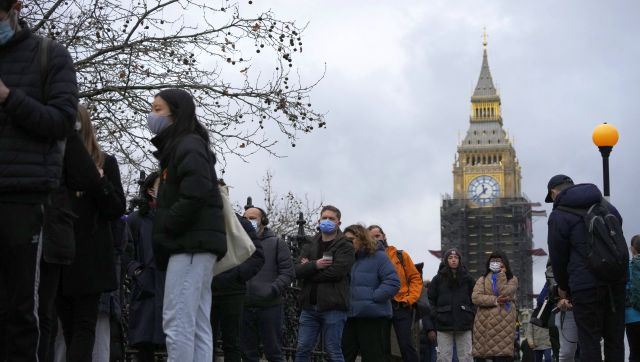 Omicron outbreak across the world: UK reports its first death from new COVID-19 variant; China records first case Omicron outbreak across the world: UK reports its first death from new COVID-19 variant; China records first case