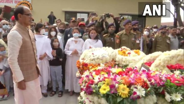 IAF helicopter crash: Group Captain Varun Singh cremated with full military honours in Bhopal