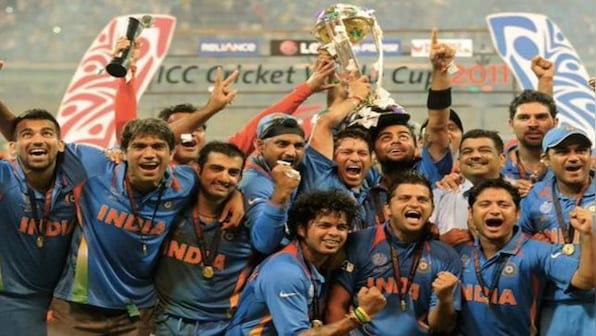 Bat signed by 2011 World Cup-winning Indian team fetches $25,000 in NFT auction