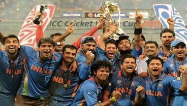 Bat signed by 2011 World Cup-winning Indian team fetches $25,000 in NFT auction