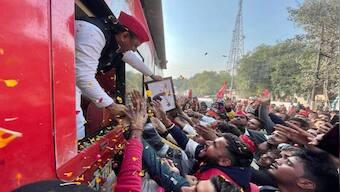Akhilesh Yadav cancels Aligarh rally today, tweets COVID-negative report