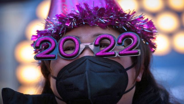 Planning to party this Christmas and New Year’s Eve? Check out restrictions imposed by states to battle raging Omicron threat Planning to party this Christmas and New Year’s Eve? Check out restrictions imposed by states to battle raging Omicron threat