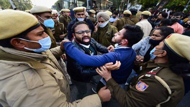 Doctors stage a protest outside Maulana Azad Medical College over postponement of National Eligibility Entrance Test postgraduate (NEET PG) counselling 2021. PTI