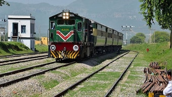 Pakistan train driver, his assistant halt locomotive to buy yoghurt, both get suspended