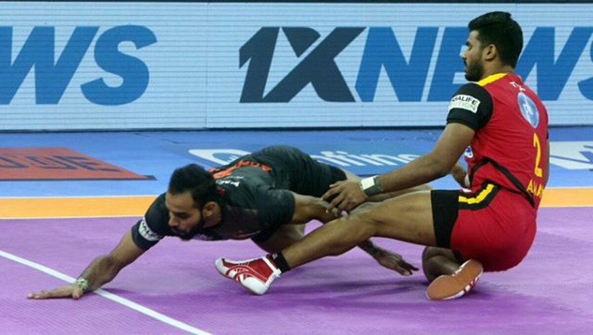 Pro Kabaddi League Season 8: Match 21: Ajith, Abhishek lead U