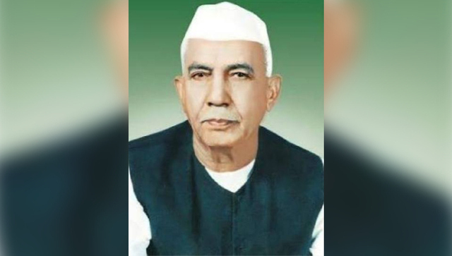 Chaudhary Charan Singh birth anniversary: Nation remembers fifth prime minister on Kisan Diwas Chaudhary Charan Singh birth anniversary: Nation remembers fifth prime minister on Kisan Diwas