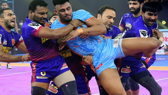 Pro Kabaddi League 2021: Naveen Kumar shines in Dabang Delhi's win over Bengal Warriors Pro Kabaddi League 2021: Naveen Kumar shines in Dabang Delhi's win over Bengal Warriors