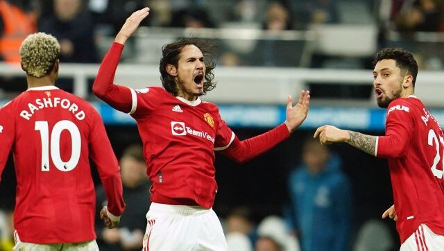 Edinson Cavani wants to stay at Manchester United, says manager Ralf Rangnick Edinson Cavani wants to stay at Manchester United, says manager Ralf Rangnick