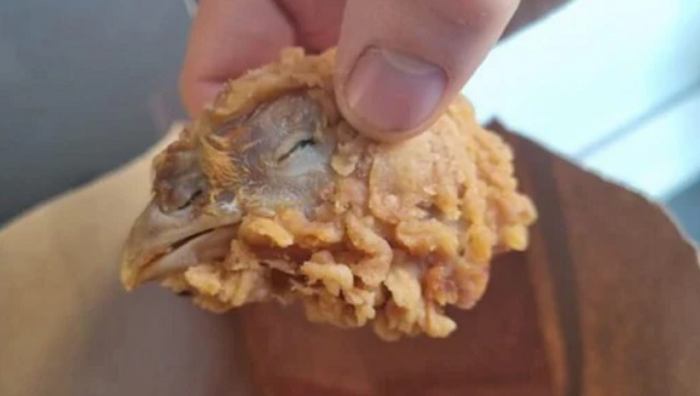 UK woman finds fried chicken head in her hot wings meal; KFC responds as picture goes viral UK woman finds fried chicken head in her hot wings meal; KFC responds as picture goes viral