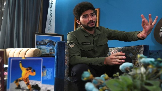 Pakistan teen mountaineer Shehroze Kashif confronts mortality and history on K2 summit Pakistan teen mountaineer Shehroze Kashif confronts mortality and history on K2 summit