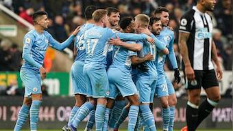Premier League: Manchester City takes advantage of Chelsea, Liverpool slip-ups