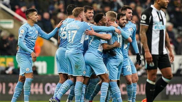 Premier League: Manchester City takes advantage of Chelsea, Liverpool slip-ups