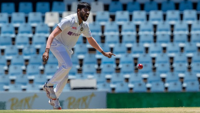 Mohammed Siraj signs with English County Warwickshire; to play last three games Mohammed Siraj signs with English County Warwickshire; to play last three games