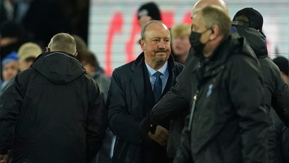 Premier League: Under-fire Rafa Benitez gets Everton's board's 'full support' despite eight-game winless run