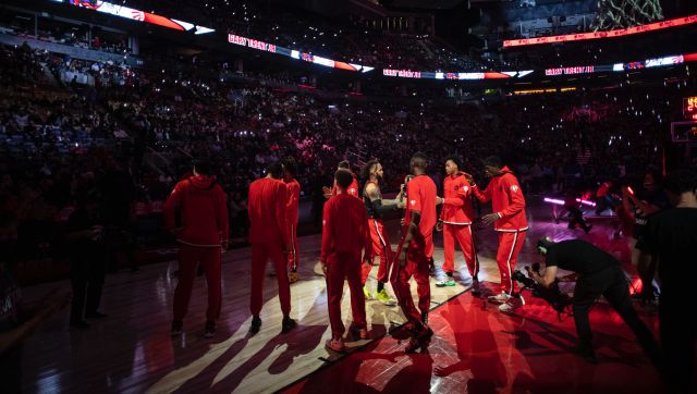 Mother receives hugs from deceased son's basketball teammates, watch emotional video Mother receives hugs from deceased son's basketball teammates, watch emotional video