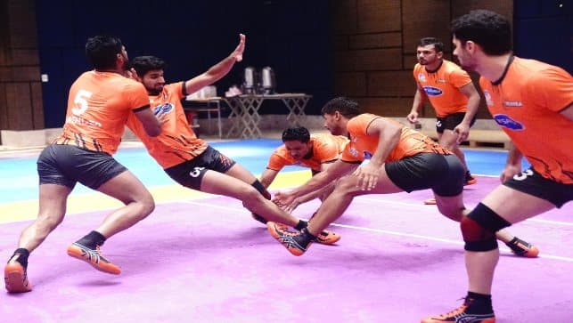 Traditionally the glamour team in the League, U Mumba has opted for young talent this time around. Image Courtesy: @umumba