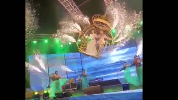 Watch: Chhattisgarh couple falls 12 feet as swing breaks during grand wedding entry, sustain minor injuries