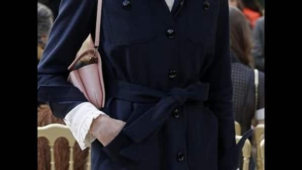 Will your skin develop rashes if you wear nylon or polyester in winter?