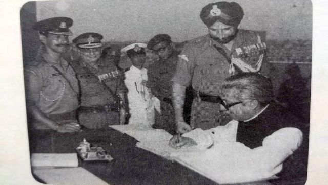Bangabandhu Sheikh Mujibur Rahman, the founding leader of Bangladesh and the country’s first prime minister, signs the visitor's book of the paltan. Image Courtesy: By arrangement
