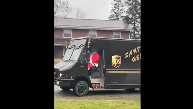 Watch: Driver dresses up as Santa Claus to deliver gifts to specially-abled boy, wins hearts Watch: Driver dresses up as Santa Claus to deliver gifts to specially-abled boy, wins hearts