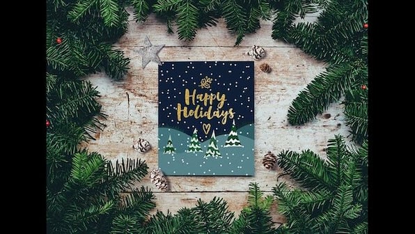 Christmas 2021: Wishes, greetings and messages to share with your loved ones on this merry occasion