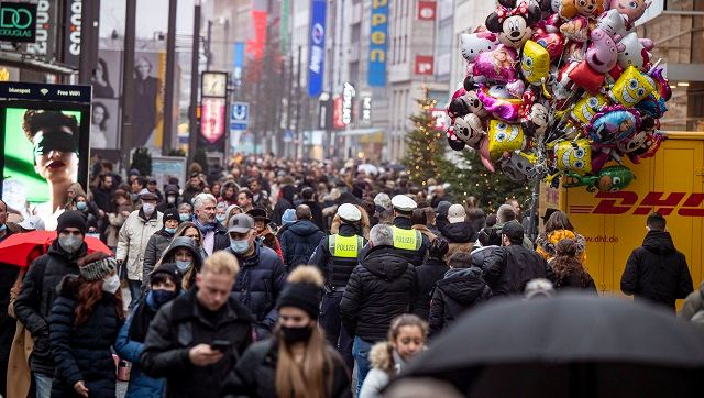 Omicron cases doubling in 1.5-3 days in areas with community transmission, reported in 89 nations so far: WHO Omicron cases doubling in 1.5-3 days in areas with community transmission, reported in 89 nations so far: WHO