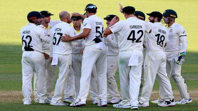 Ashes 2021-22: Battling England succumb as Australia clinch second Test by 275 runs Ashes 2021-22: Battling England succumb as Australia clinch second Test by 275 runs