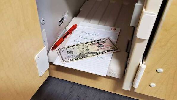 US professor finds novel way to make students study, hides $50 in campus and clues in syllabus