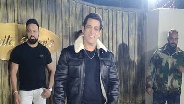 Salman Khan meets paparazzi for birthday celebrations; see pics