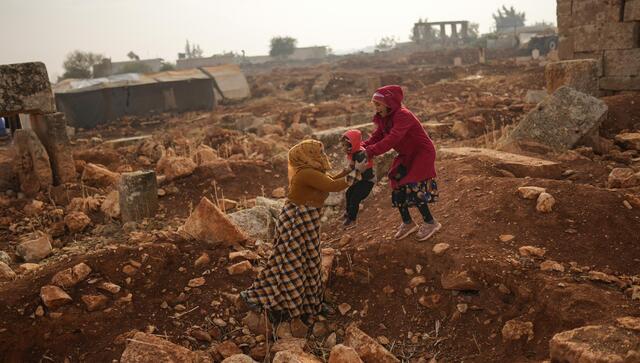 Syria: Israeli airstrikes hit Latakia port; no casualty reported Syria: Israeli airstrikes hit Latakia port; no casualty reported