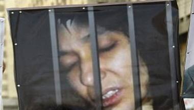 Meet Aafia Siddiqui, Pakistani serving 86-year sentence who the Texas siege gunman demanded be freed