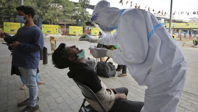 India logs 1,79,723 new COVID-19 cases in 24 hours, 12.6% higher than Sunday; Omicron tally rises to 4,033 India logs 1,79,723 new COVID-19 cases in 24 hours, 12.6% higher than Sunday; Omicron tally rises to 4,033