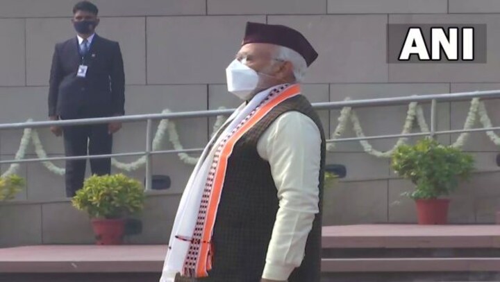 Cap from Uttarakhand, stole from Manipur: In Narendra Modi’s Republic Day parade attire lies subtle political messaging
