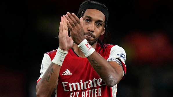 Pierre-Emerick Aubameyang finally joins Barcelona with break clause in 2023