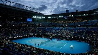 Australian Open 2022: 'Djokovic disaster' haunts tournament's first day