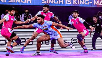Pro Kabaddi League 2021-22: Bengal Warriors beat Jaipur Pink Panthers 31-28
