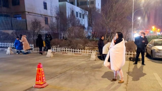 Strong earthquake shakes remote area in western China; four injured Strong earthquake shakes remote area in western China; four injured