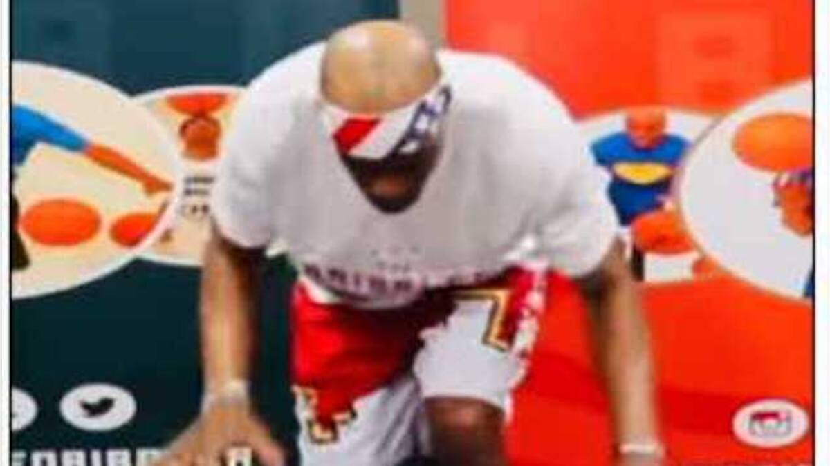 Watch Corey Rich dribbles most number of basketball in 30 seconds