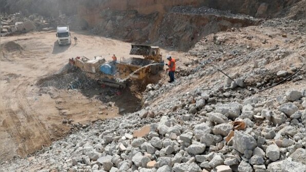 In Gaza, local businesses find ways to cash in on rubble left by years of conflict