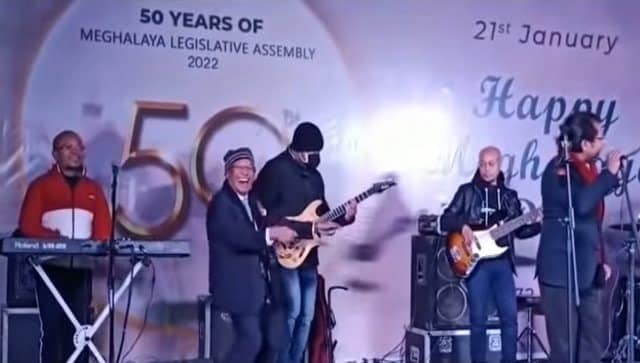 Watch: Meghalaya’s top political leaders sing 'yeh dosti' at 50th Statehood Day event Watch: Meghalaya’s top political leaders sing 'yeh dosti' at 50th Statehood Day event