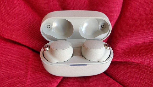 Best airpods best sale under 20000