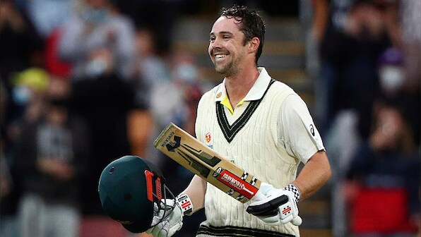 Ashes 2021-22: Travis Head century gives Australia the edge as rain forces early end