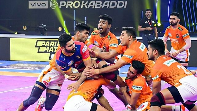 Pro Kabaddi League 2021-22: Surender Gill shines as UP Yoddha outplay Puneri Paltan; Warriors beat Titans Pro Kabaddi League 2021-22: Surender Gill shines as UP Yoddha outplay Puneri Paltan; Warriors beat Titans