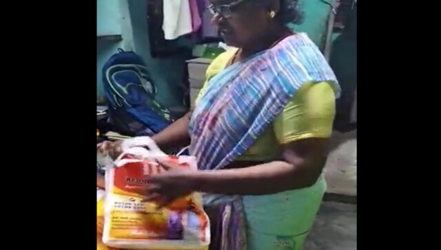 Watch: Son gifts mother new phone, her reaction is winning hearts on internet Watch: Son gifts mother new phone, her reaction is winning hearts on internet